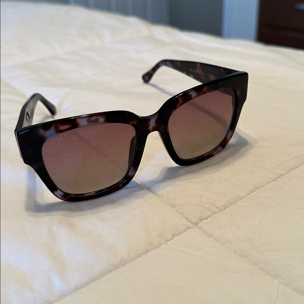 Diff Eyewear Tortoise Shell Sunglasses - image 4